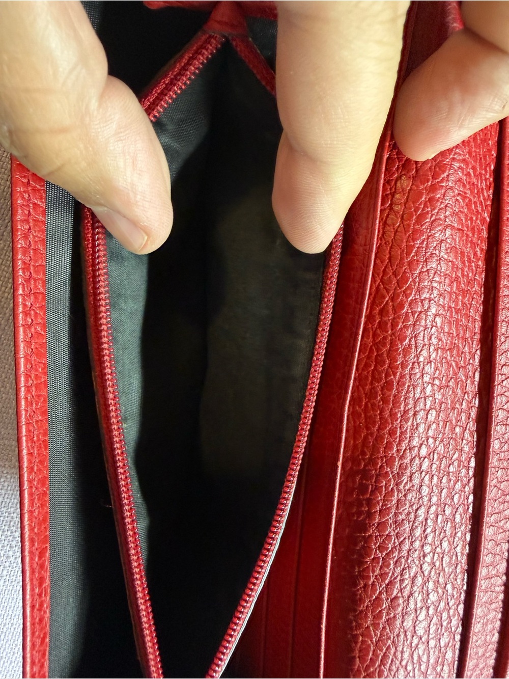 Gucci Monogram Long Card Holder with Red Trim - Picture 4 of 5